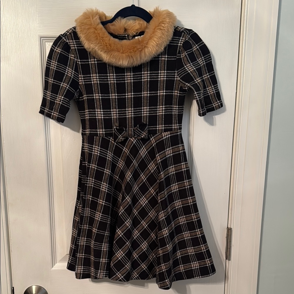 Janie and Jack 6T Girls Black/Tan Plaid Dress with Faux Fur Collar